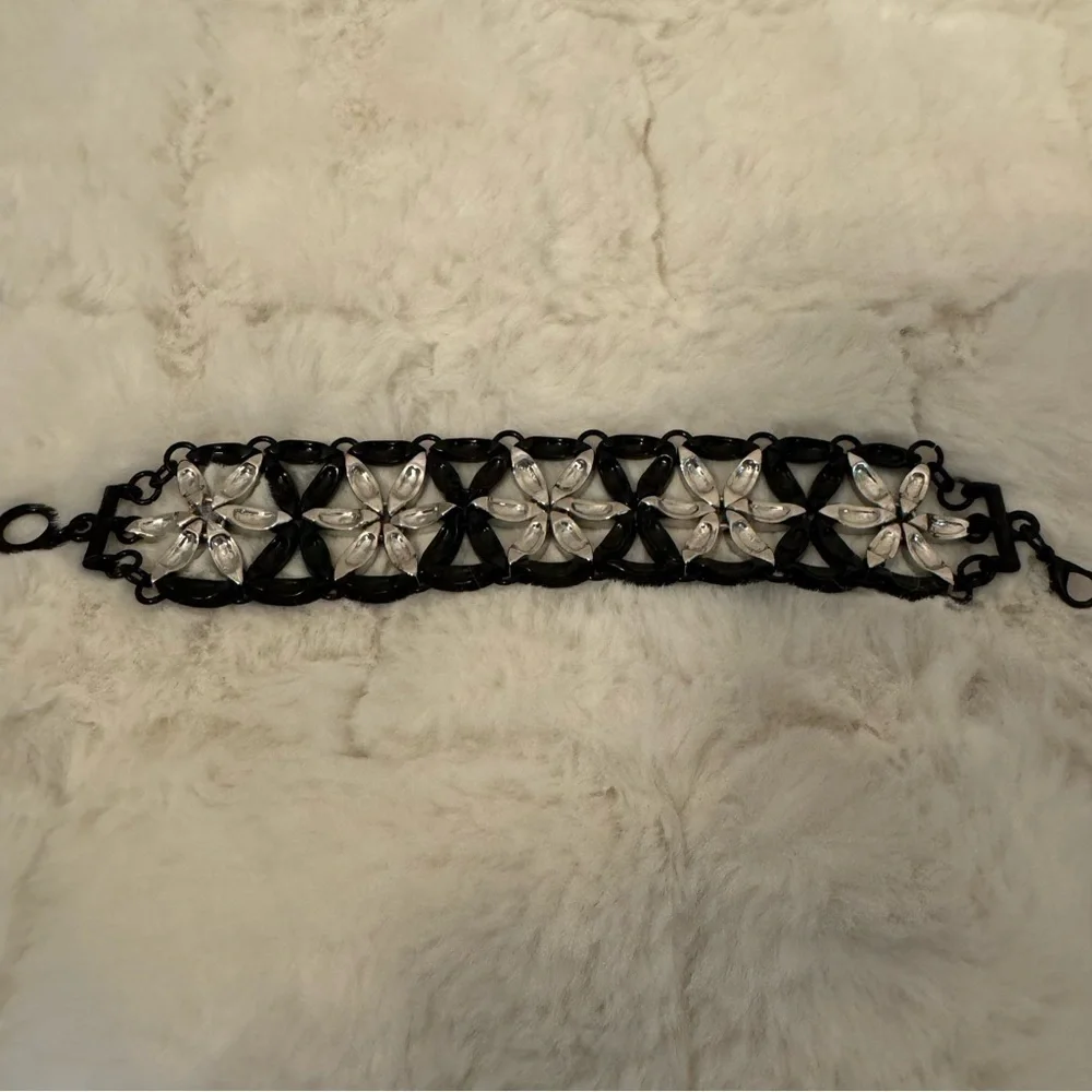 Black & Silver Rhinestone Bracelet Lobster Claw Clasp 7” Length Vintage Stars